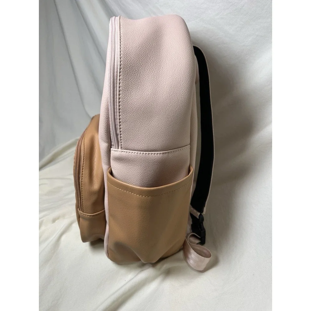Petunia‎ Pickle Bottom District Backpack Blush Camel Diaper Bag Clean